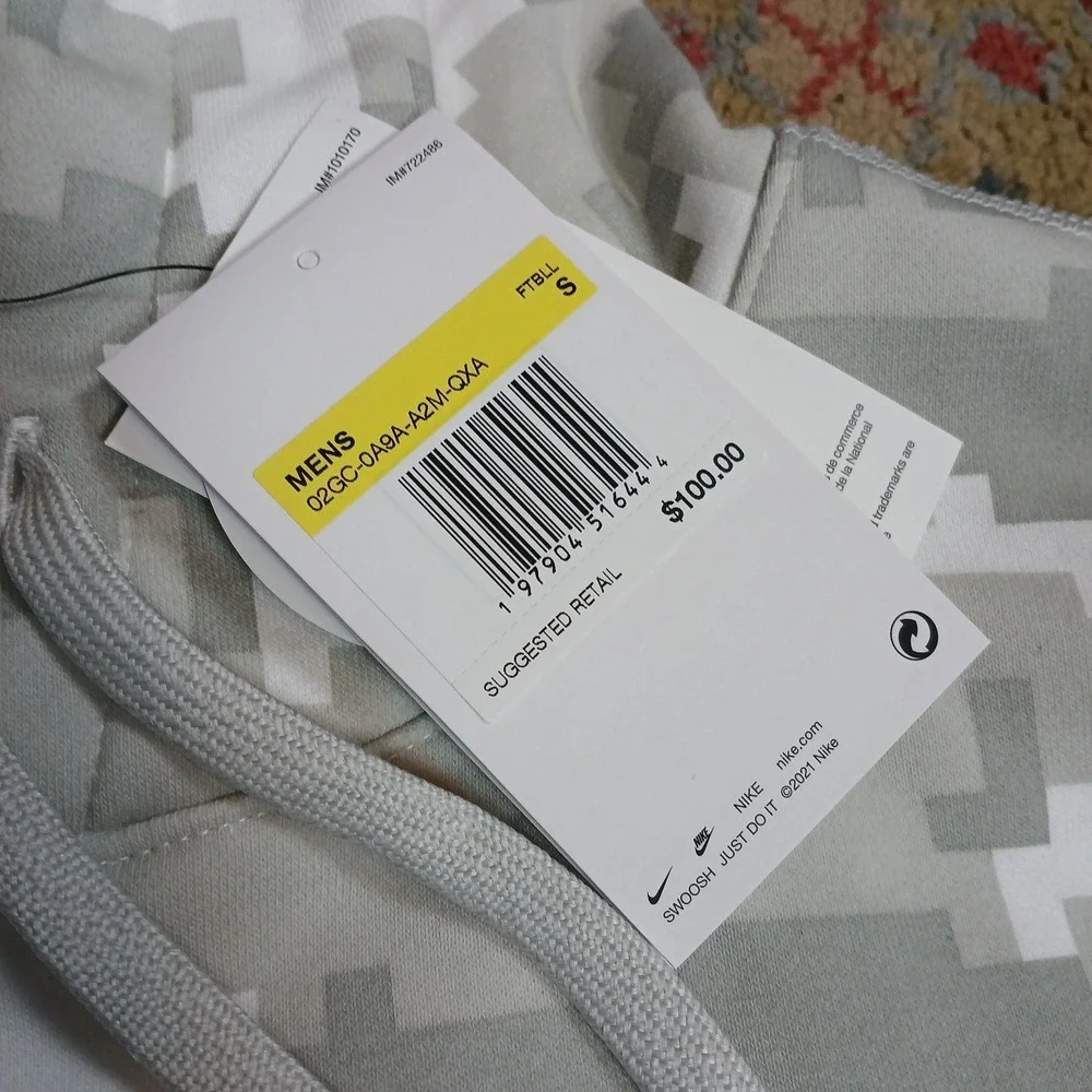 NWT Nike‎ New Orleans Saints 2024 Salute to Service Hoodie Small Camo *READ*